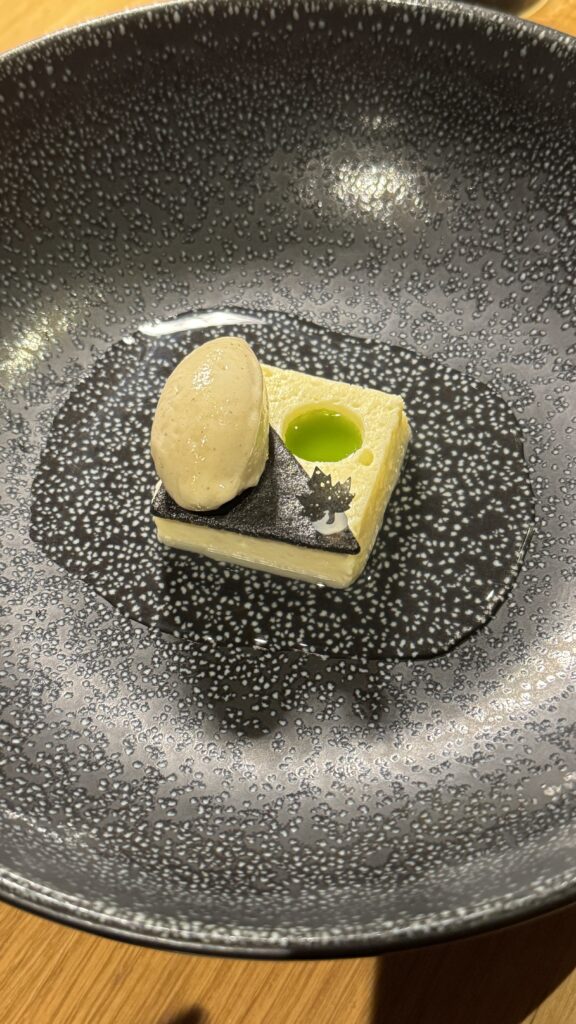 Céleri branche, pomme, cardamome de Yannick Guth.