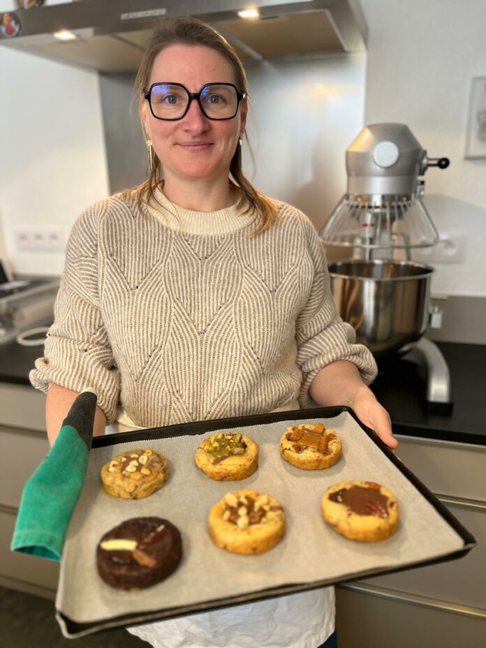 Charlotte Mathieu avec ses cookies