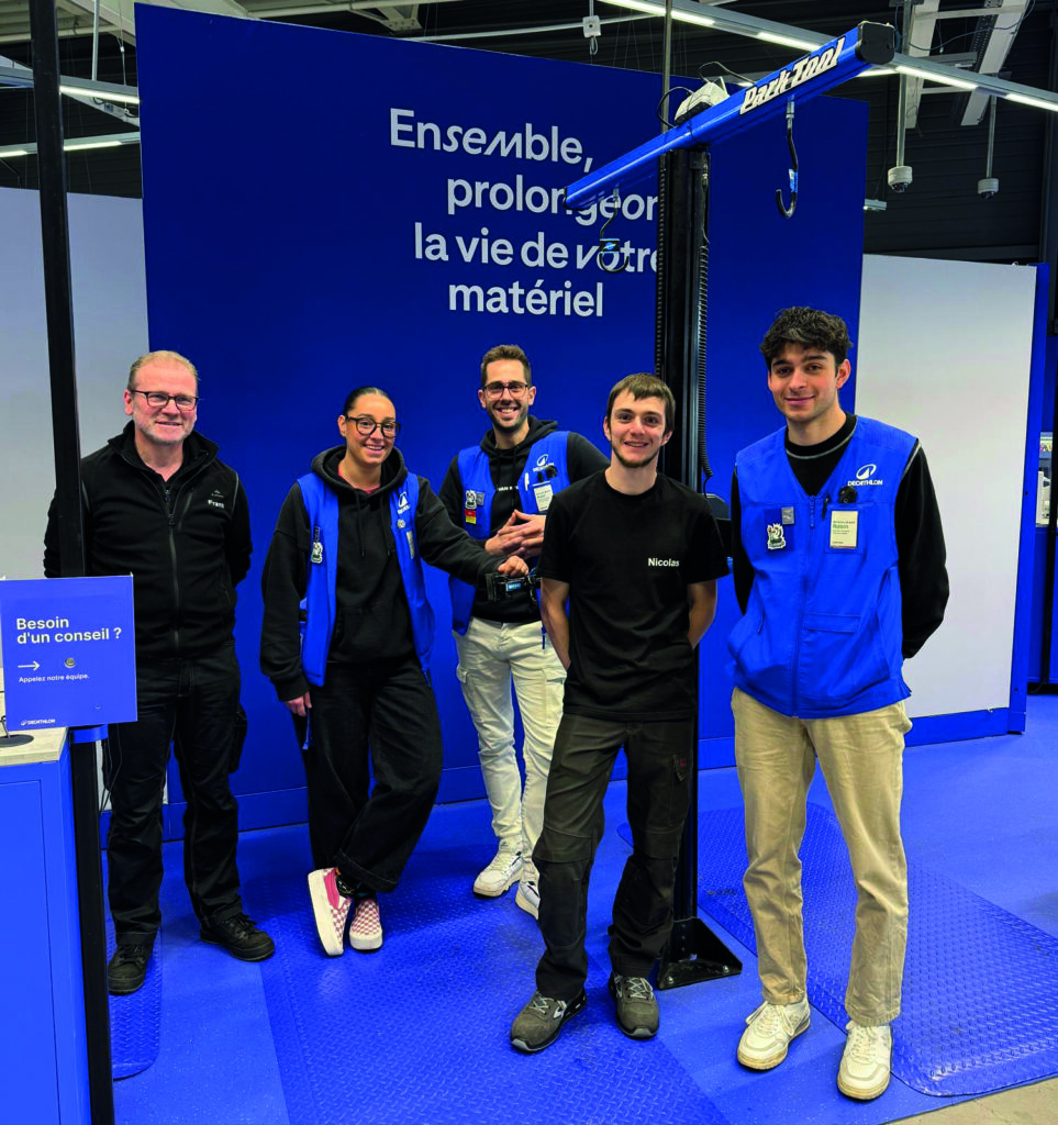 Le rayon cycle chez Decathlon