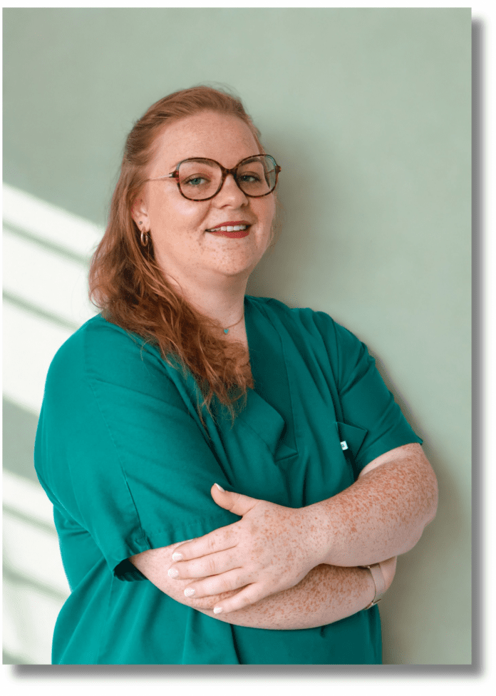 Joséphine Jungblut est une kiné spécialisée en santé de la femme et en endométriose.